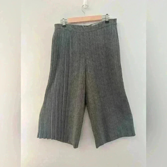 Osman Grey Pleated Culottes - Picture 2 of 4